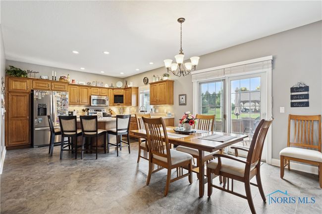 UNIT-113 - 1121 Town Line Rd, Condo with 2 bedrooms, 3 bathrooms and 4 parking in Bryan OH | Image 11