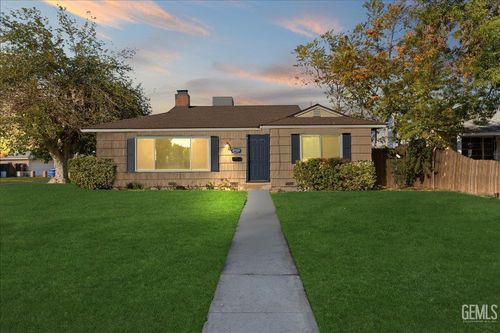 3920 Navajo Ave, Bakersfield, CA, 93309-3333 | Card Image