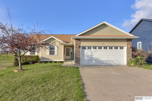 2857 Ravae Ln, Blair, NE, 68008-6450 | Card Image
