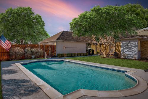 1004 Serenade Ln, Richardson, TX, 75081-4429 | Card Image