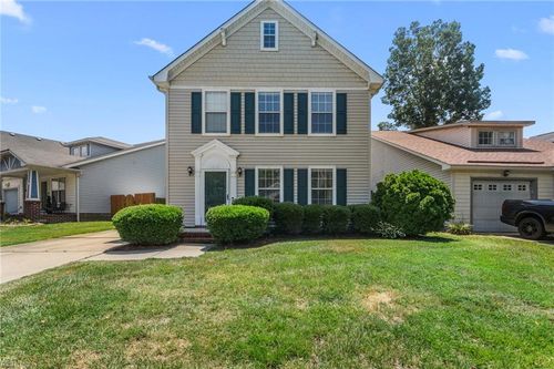 332 Town Pointe Way, Newport News, VA, 23601 | Card Image