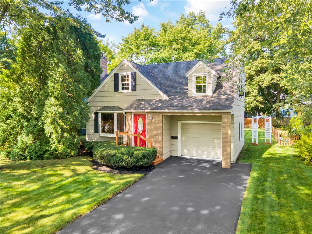 Antlers Dr, Rochester, NY 14618