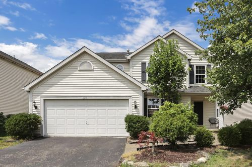 1211 Walker Springs Dr, Blacklick, OH, 43004-9027 | Card Image