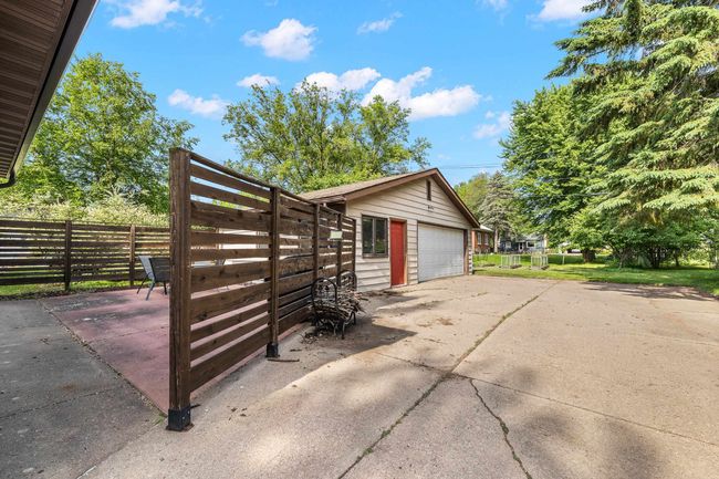 425 3 Rd St, House other with 4 bedrooms, 2 bathrooms and null parking in Stevens Point WI | Image 44