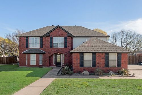 5701 Sea Breeze Ln, Fort Worth, TX, 76135-2077 | Card Image
