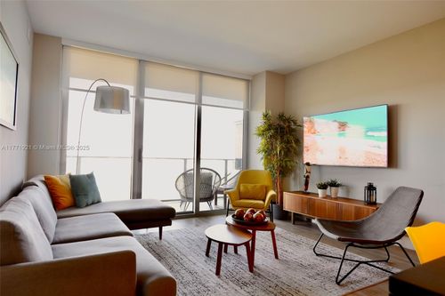 unit-1906-16385 Biscayne Blvd, Aventura, FL, 33160-5474 | Card Image