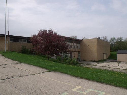 10720 Fox River Rd, Twin Lakes, WI, 53181 | Card Image