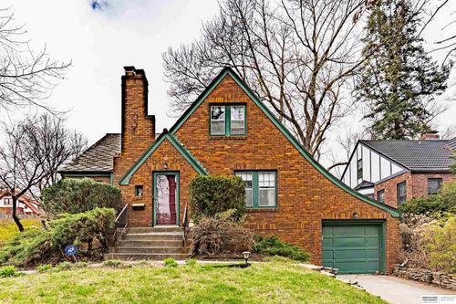 2502 Country Club Avenue, Omaha, NE, 68104 | Card Image