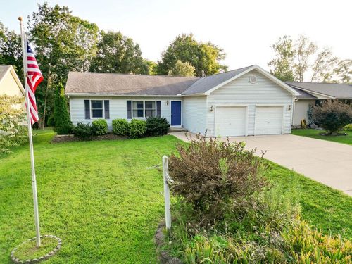 667 Winesap Cir, Howard, OH, 43028-8031 | Card Image