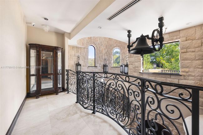 6016 Leonardo St, House other with 5 bedrooms, 6 bathrooms and null parking in Coral Gables FL | Image 17