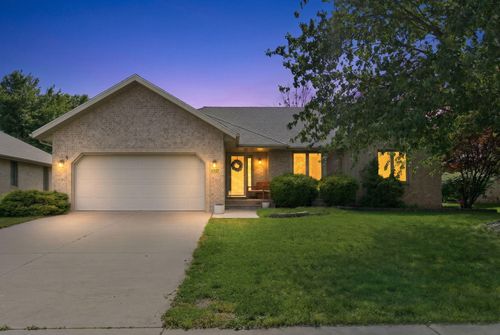 3664 S Swan Ave, Springfield, MO, 65807-8746 | Card Image