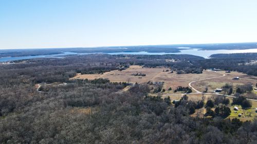 21458 Canyon Dr, Wheatland, MO, 65779-8392 | Card Image