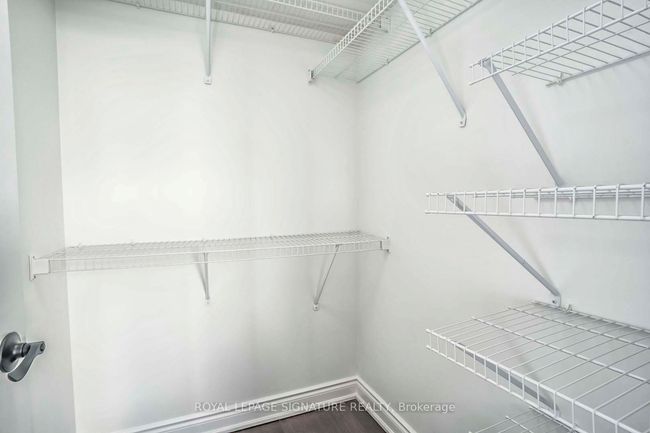 612 - 9 George St N, Condo with 2 bedrooms, 1 bathrooms and 1 parking in Brampton ON | Image 22