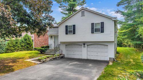 1574 Central Ave, Needham, MA, 02492-1467 | Card Image