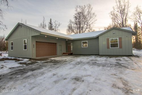 690 Wortham Avenue, Kenai, AK, 99611 | Card Image