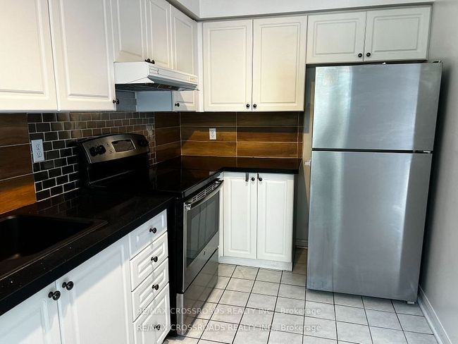 175 - 83 Mondeo Dr, Condo with 2 bedrooms, 3 bathrooms and 1 parking in Scarborough ON | Image 13
