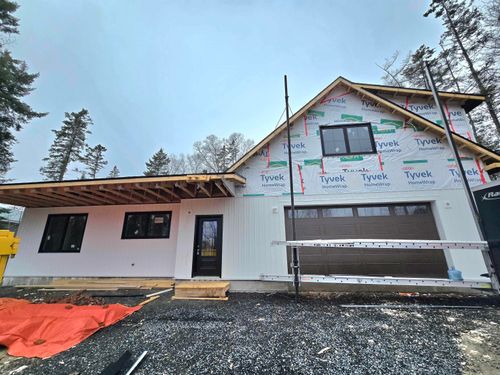 18 Wilson Dr, Chester, NS, B0J | Card Image