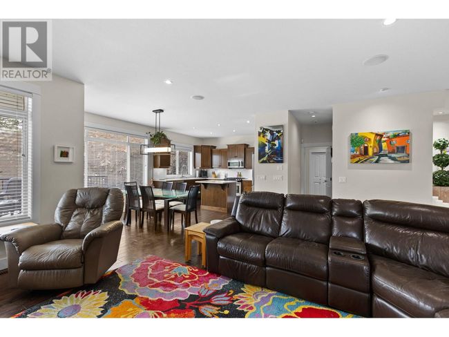 1089 Long Ridge Dr, House other with 4 bedrooms, 3 bathrooms and 2 parking in Kelowna BC | Image 10
