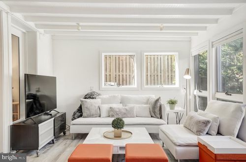 garden-apartment-3817 Nw Cathedral Avenue Nw, WASHINGTON, DC, 20016 | Card Image