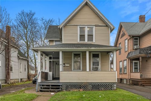 89 Warner St, Rochester, NY, 14606-1830 | Card Image