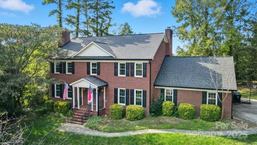 428 Spruce Pl Se, Concord, NC, 28025-2700 | Card Image