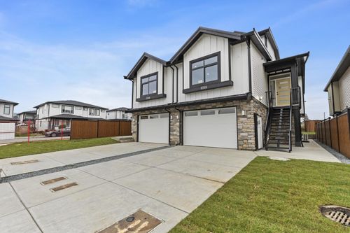 {{alt}} | Card Image