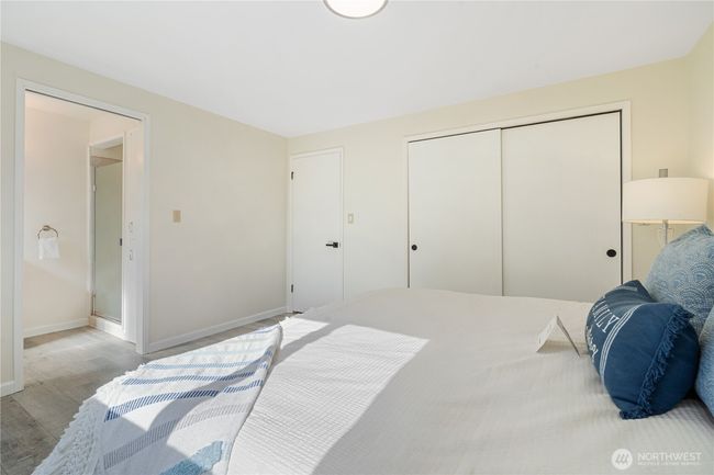 22109 93 Rd Pl W, House other with 3 bedrooms, 3 bathrooms and 2 parking in Edmonds WA | Image 34