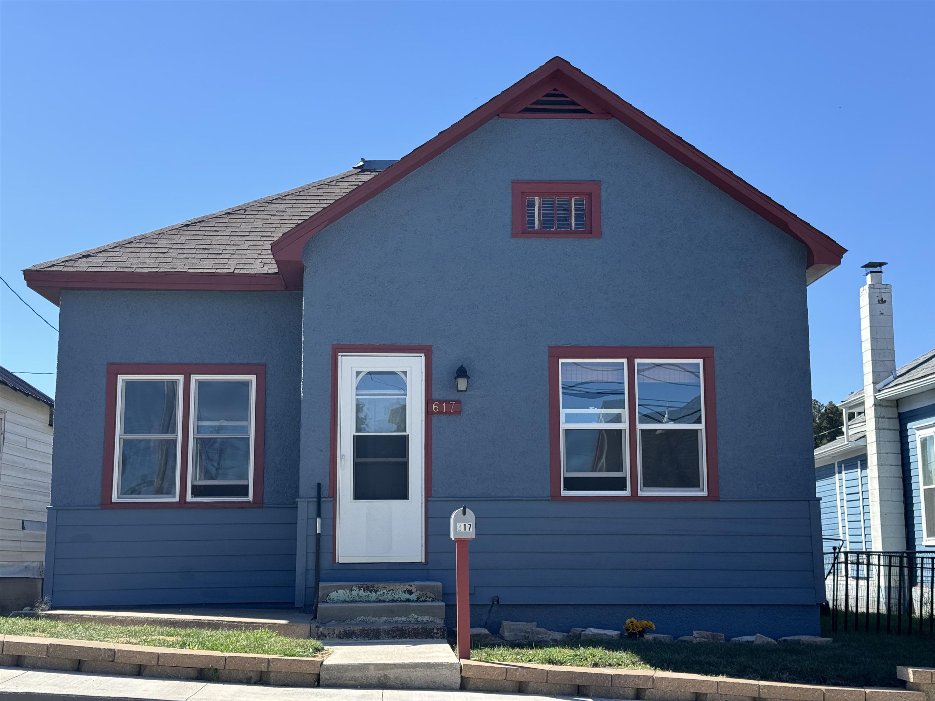 Sawyer St, Lead, SD 57754