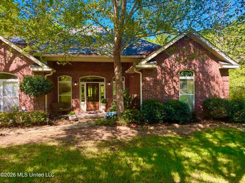 34 Stonegate Dr, Hattiesburg, MS, 39402-7609 | Card Image