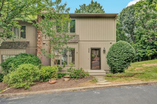 3445 Londonderry Ct, Roanoke, VA, 24018-5059 | Card Image