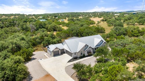 104 William Tobin, Blanco, TX, 78606-6004 | Card Image