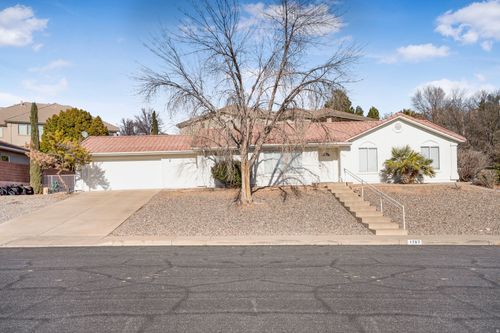 1787 Point Dr, St George, UT, 84790-6748 | Card Image