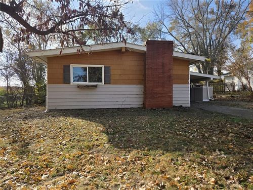 808 E Clark St, Warrensburg, MO, 64093-2530 | Card Image