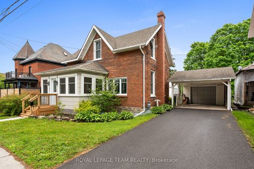 {{alt}} | Card Image