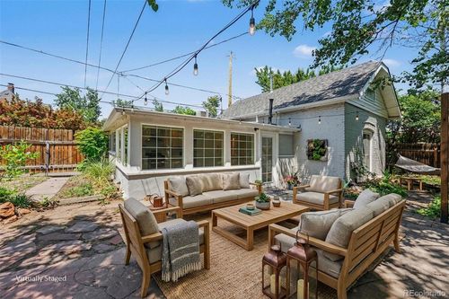 2061 S Pearl St, Denver, CO, 80210-4042 | Card Image