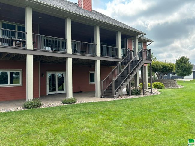 925 Sunrise Trl, House other with 5 bedrooms, 3 bathrooms and null parking in Sioux Center IA | Image 39