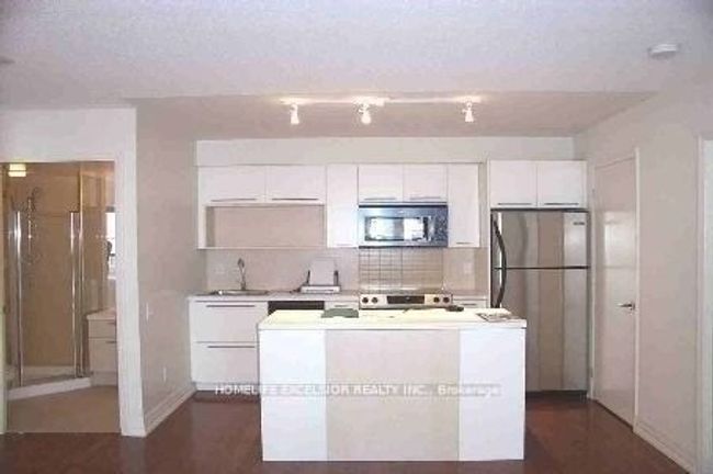 801 - 21 Carlton St, Condo with 2 bedrooms, 2 bathrooms and null parking in Toronto ON | Image 19