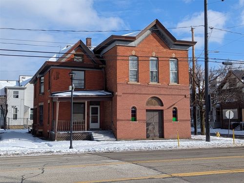 631 Parade St, Erie, PA, 16503-1111 | Card Image