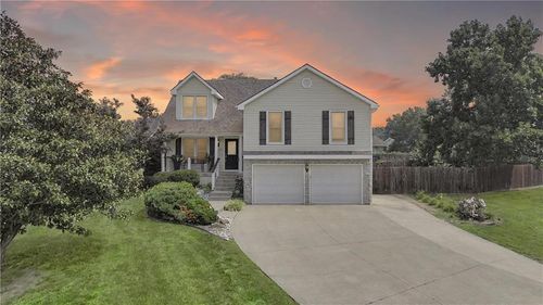 1133 Sw Hillcrest Dr, Blue Springs, MO, 64015-8731 | Card Image