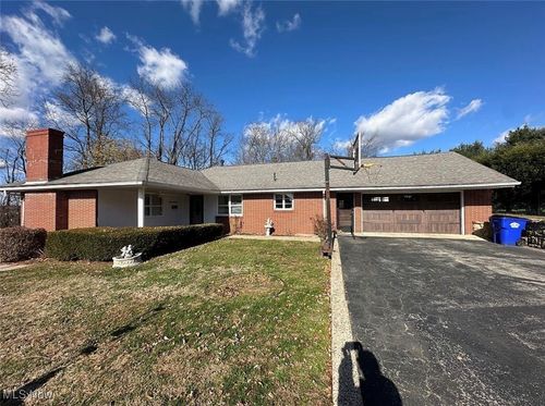 1307 Brightview Drive, East Liverpool, OH, 43920 | Card Image