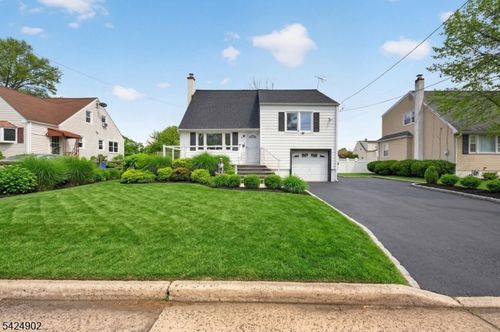 514 Melrose Ave, Middlesex, NJ, 08846-2342 | Card Image