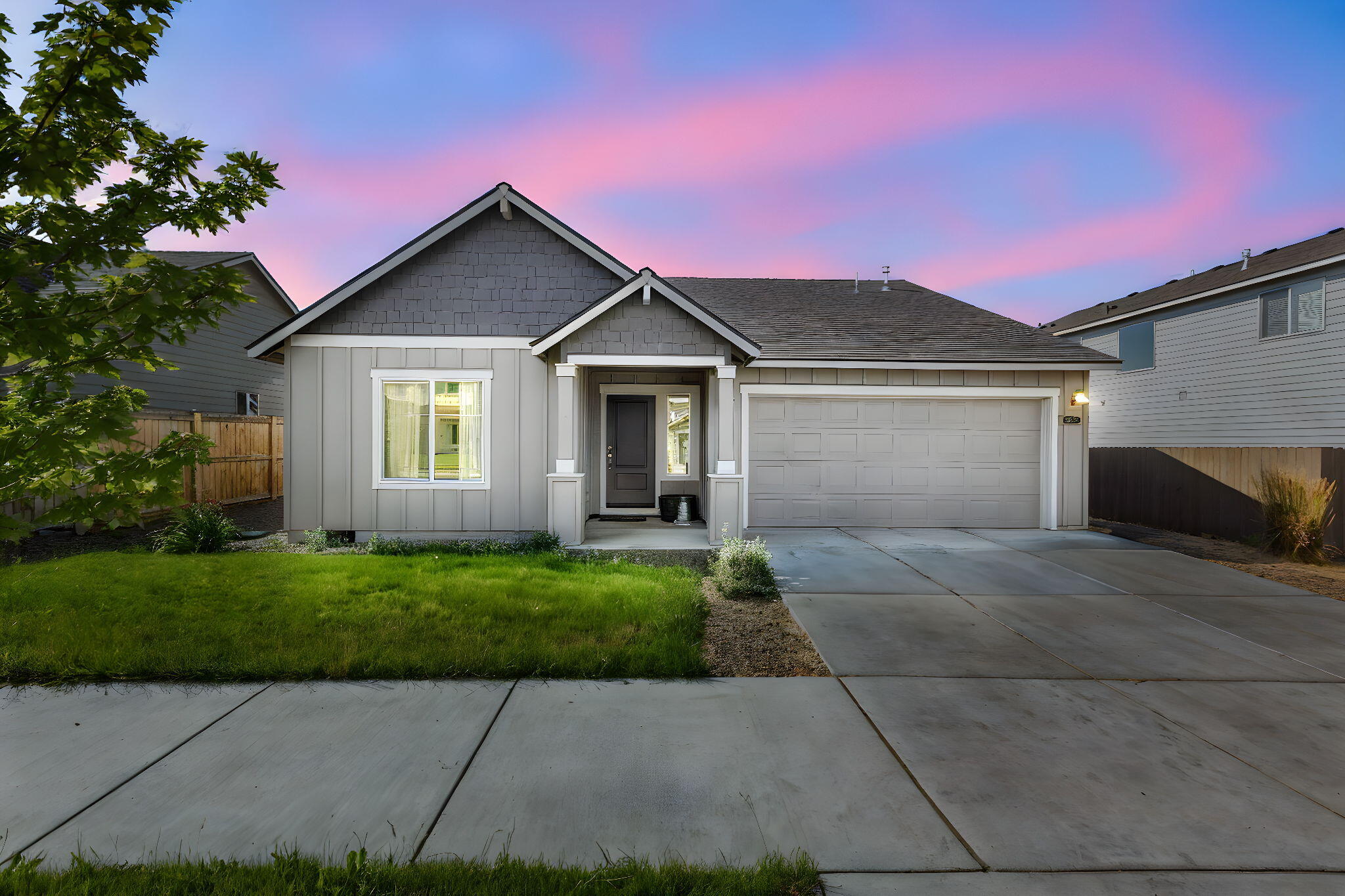 Monte Vista Ave, Madras, OR 97741