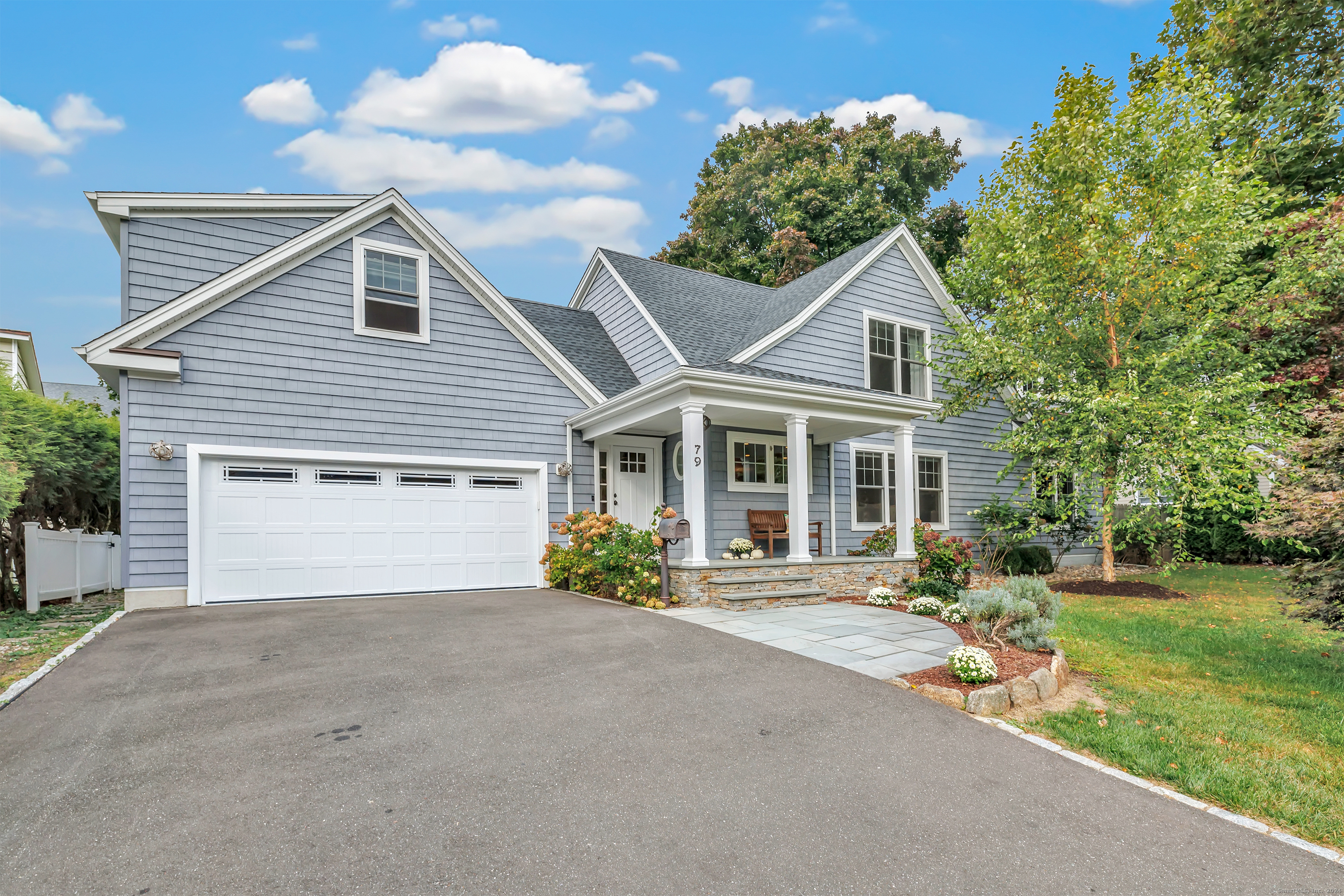 Mayweed Rd, Fairfield, CT 06824