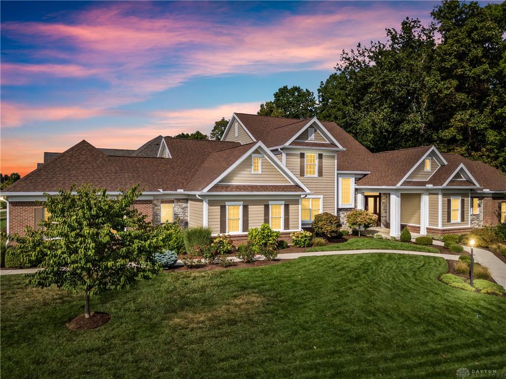 Roselake Dr, Dayton, OH 45458