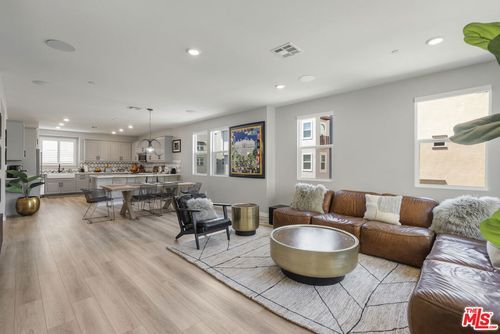 756 Daniel Freeman Cir, Inglewood, CA, 90301-4144 | Card Image