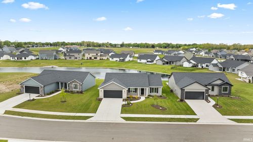 15563 Impala Dr, Huntertown, IN, 46748-9561 | Card Image
