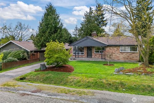 16227 15th Avenue Sw, Burien, WA, 98166 | Card Image