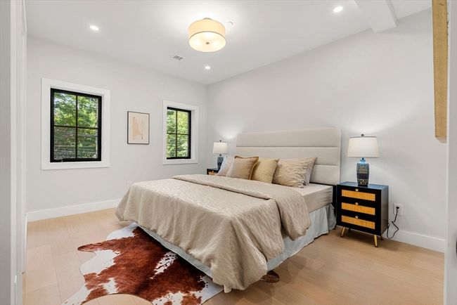 5 - 145 Warren St, Condo with 2 bedrooms, 3 bathrooms and null parking in Newton MA | Image 19