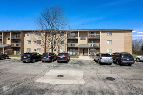 apt-224-645 Virginia Rd, Crystal Lake, IL, 60014-3102 | Card Image