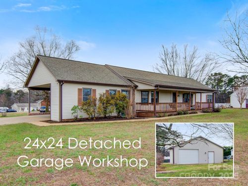 9566 Wilson Rd, Hildebran, NC, 28637-8204 | Card Image